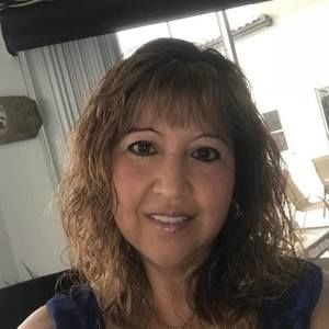 Meet your Posher, Daniela